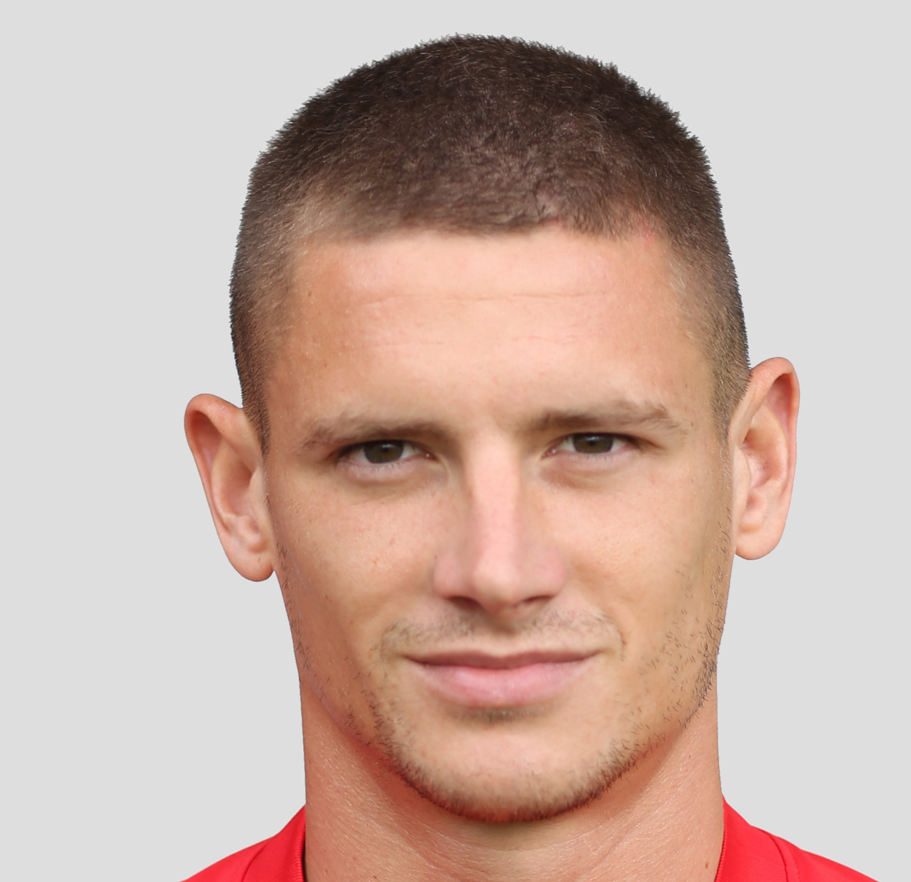 https://img.ygnsz.com/img/football/player/b4e4329b846a355a66f3e83626b2a86a.jpg